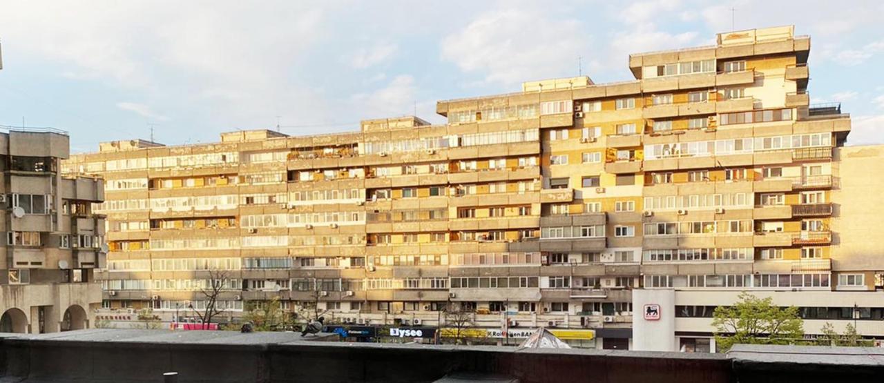 Spacious Apartment In City Centre Iasi Ngoại thất bức ảnh