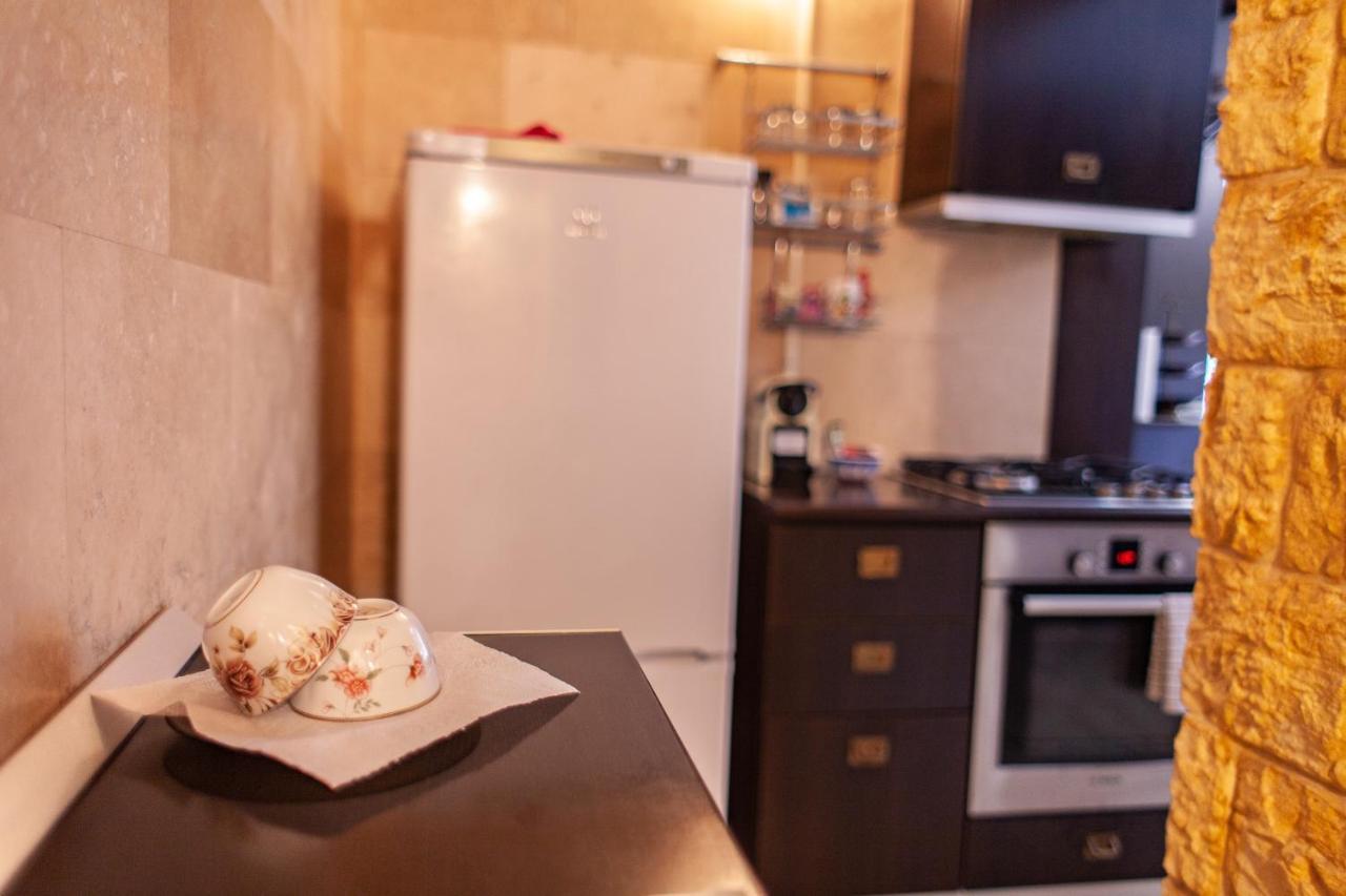 Spacious Apartment In City Centre Iasi Ngoại thất bức ảnh